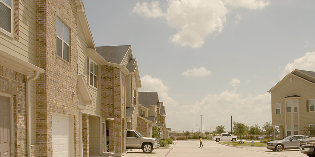 Houseweb.jpg